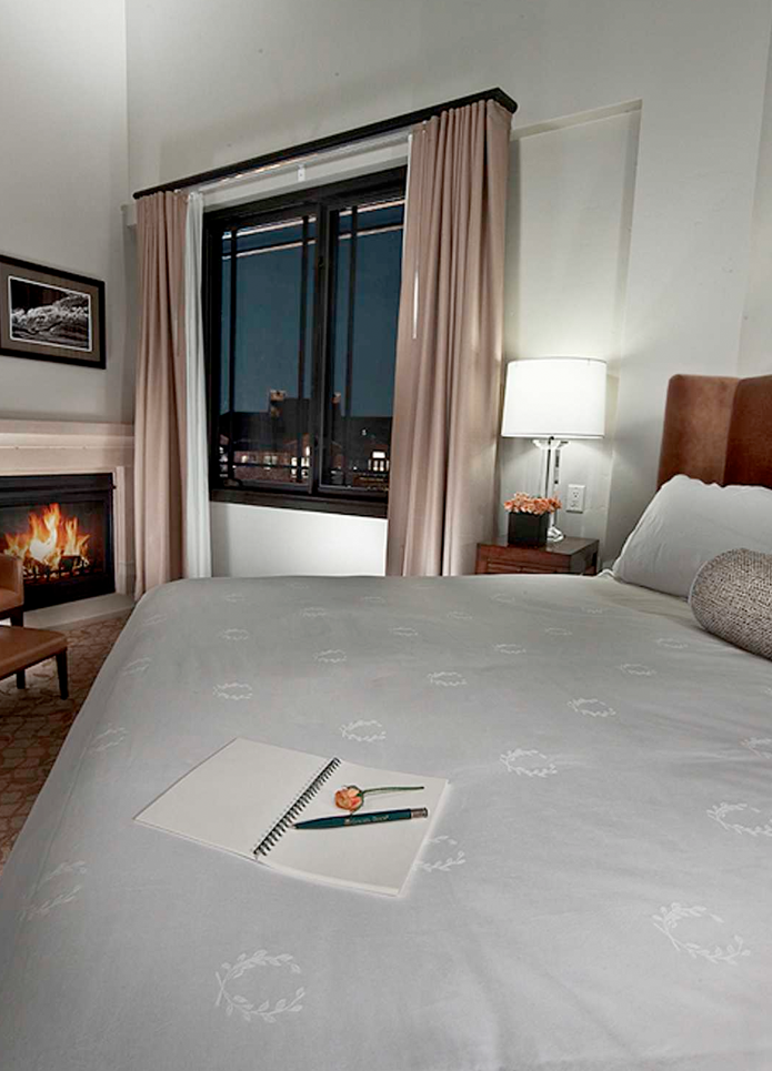 Waldorf = Astoria Park City